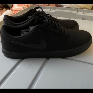 Women's SB Charge Skate Shoe size 10